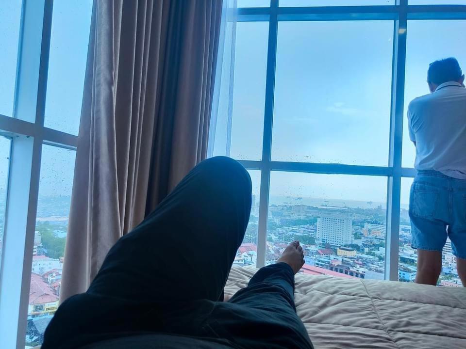 Sleptopia At Formosa Residence New Best Cozy Place In Town 纳柯亚 外观 照片